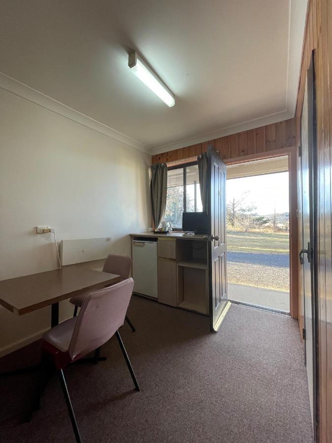 Southern Cross Motor Inn Berridale Extérieur photo