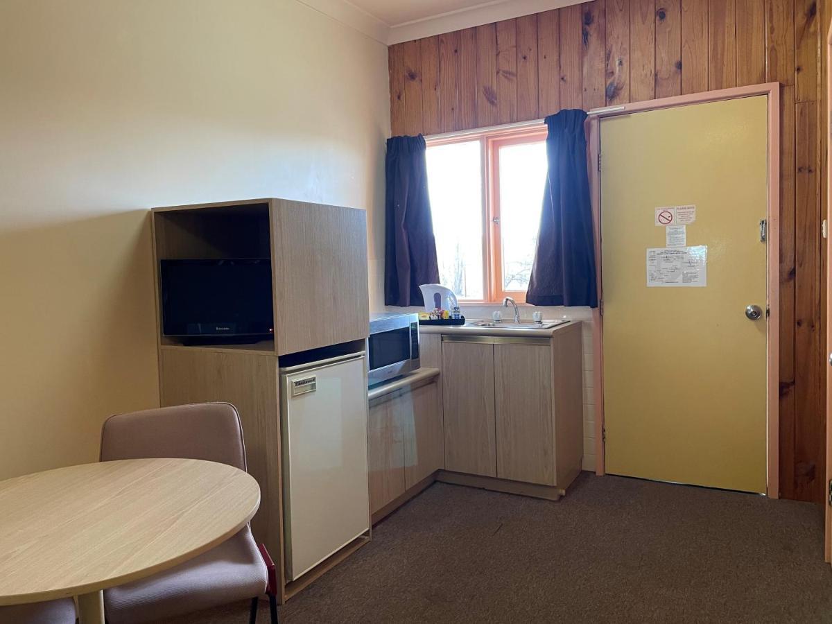 Southern Cross Motor Inn Berridale Extérieur photo